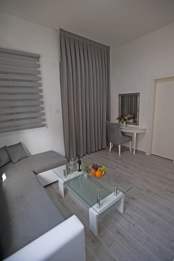 Rothschild 1929 Luxury Apartments Hotel Haifa Luaran gambar